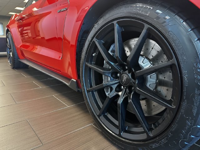 Used 2018 Ford Mustang Shelby GT350 w/ Electronics Package RWD image 11