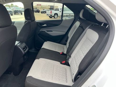 Certified 2023 Chevrolet Equinox LT w/ Driver Convenience Package image 14