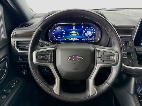 Used 2022 Chevrolet Suburban Z71 w/ Z71 Off-Road Package image 11