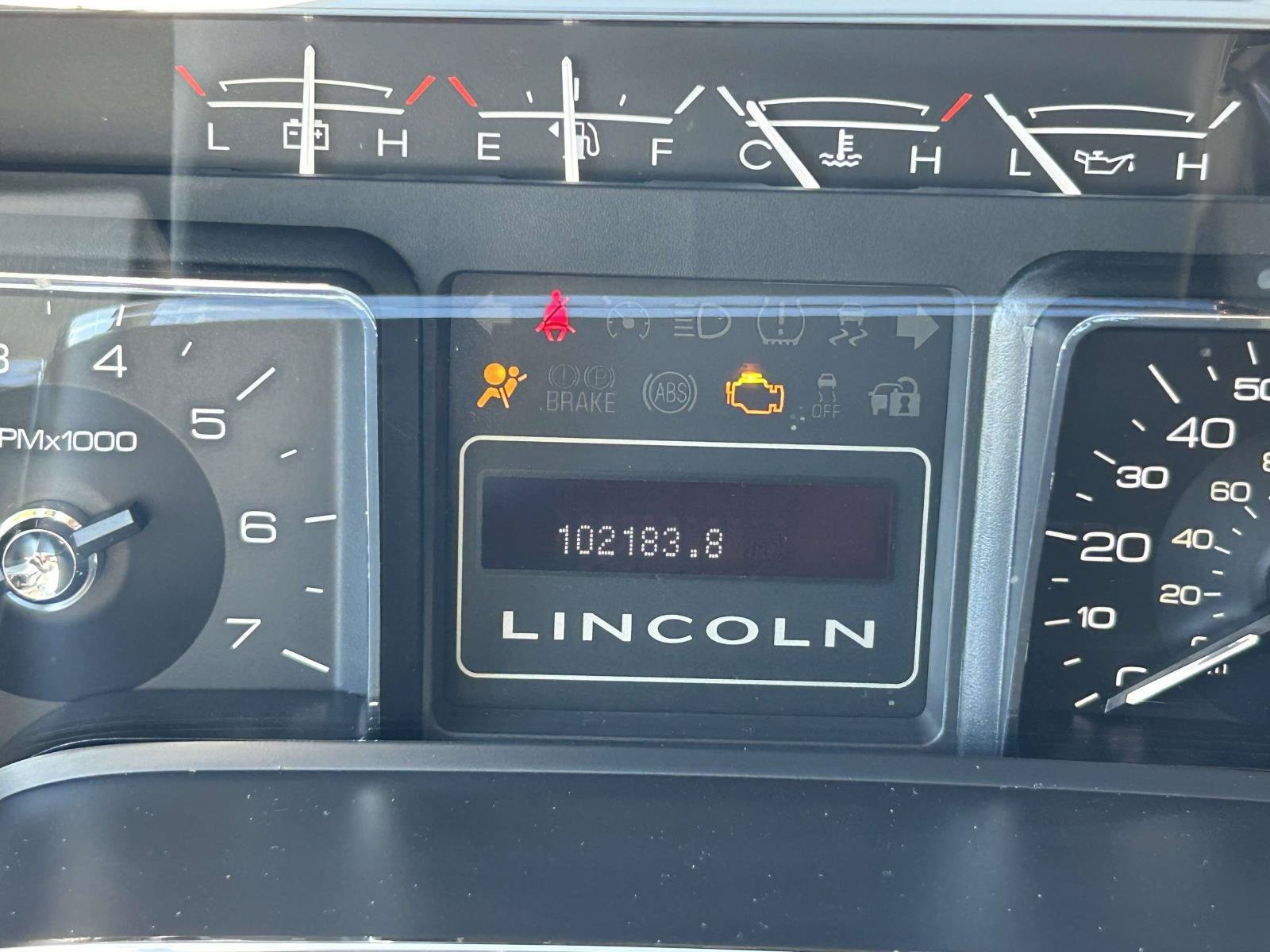 Used 2014 Lincoln Navigator 2WD image 33