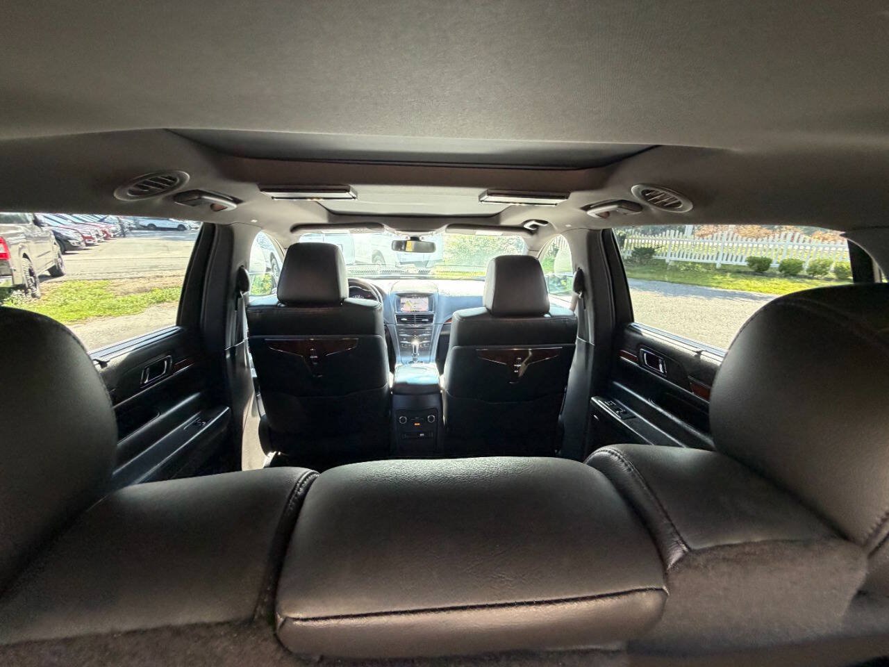 Used 2015 Lincoln MKT AWD image 37