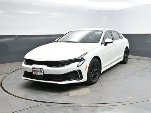 Used 2025 Kia K5 LXS FWD image 8