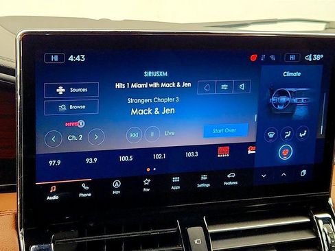 Used 2024 Lincoln Navigator Reserve image 18