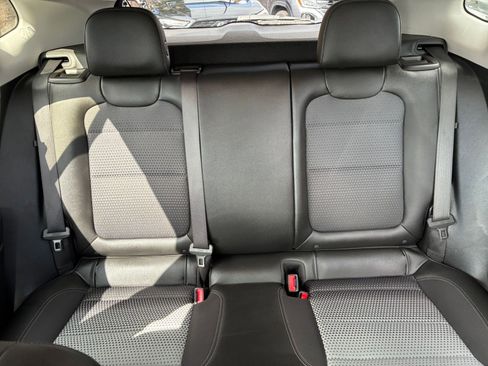 Used 2025 Chevrolet Trax LT w/ LT Convenience Package image 37