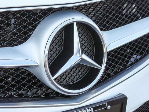 Used 2017 Mercedes-Benz E 400 Cabriolet image 6