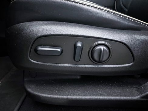 Used 2022 GMC Acadia Denali w/ Denali Ultimate Package image 22