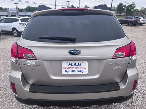 Used 2014 Subaru Outback 2.5i Premium w/ Popular Package #1B AWD/4WD image 5