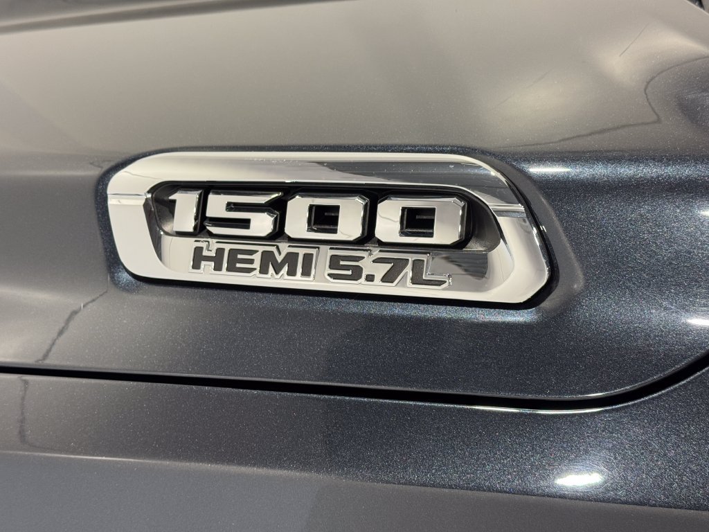 Used 2022 RAM 1500 Big Horn AWD/4WD image 28