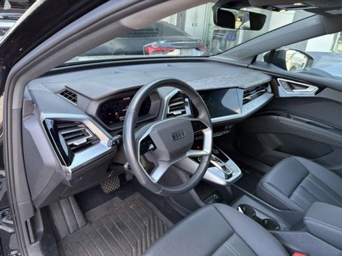 Used 2024 Audi Q4 e-tron Premium Plus w/ Premium Plus AWD/4WD image 5