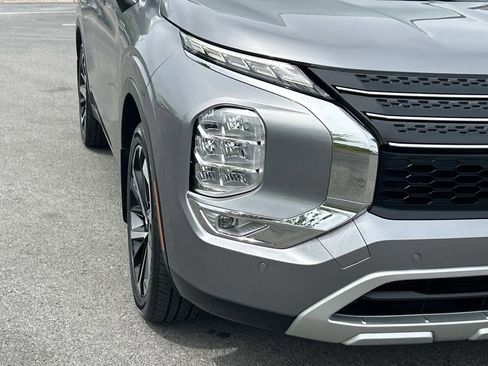 Used 2022 Mitsubishi Outlander SE FWD image 8