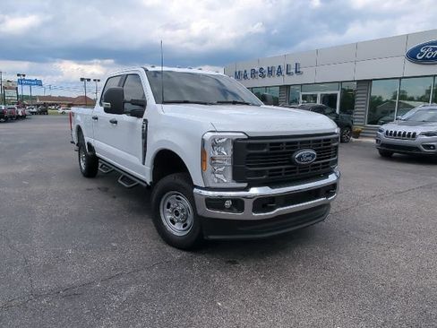 Used 2026 Ford F250 XL AWD/4WD image 3