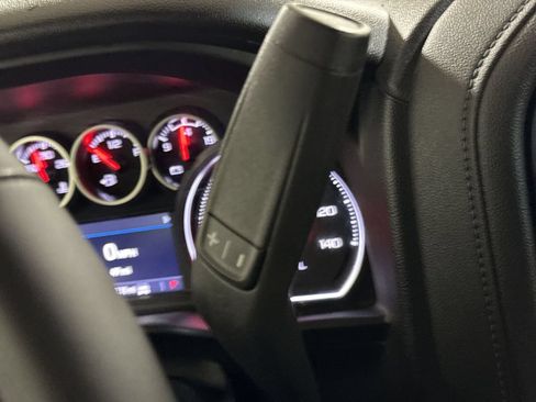 Used 2022 Chevrolet Silverado 1500 LT AWD/4WD image 17