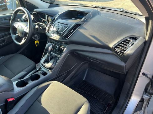 Used 2016 Ford Escape S image 11