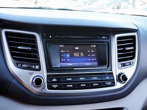 Used 2017 Hyundai Tucson SE FWD image 24