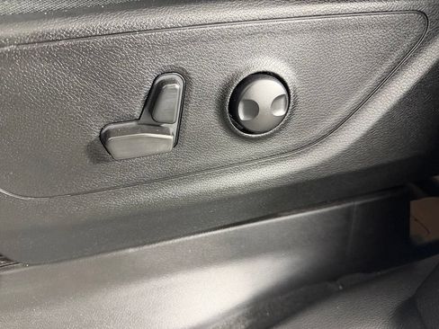 Used 2022 RAM 1500 Big Horn AWD/4WD image 23