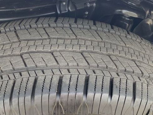 Certified 2025 Toyota Tacoma TRD Sport image 35