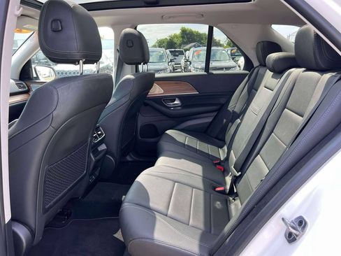 Used 2024 Mercedes-Benz GLE 350 4MATIC image 11