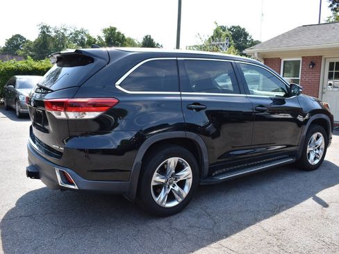 Used 2019 Toyota Highlander Limited AWD/4WD image 2