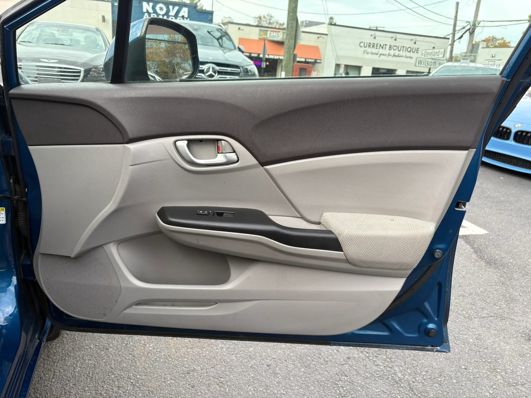 Used 2012 Honda Civic LX image 9