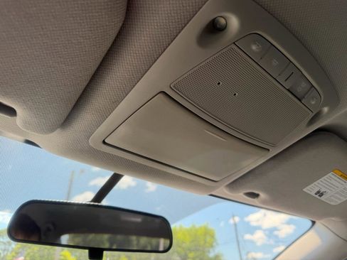 Used 2019 Nissan Sentra SV FWD image 14