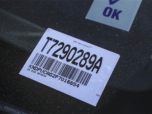 Used 2023 Kia Sportage LX image 28