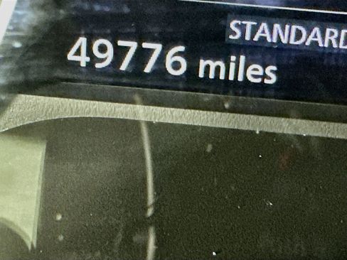 Used 2024 Nissan Rogue SV FWD image 19