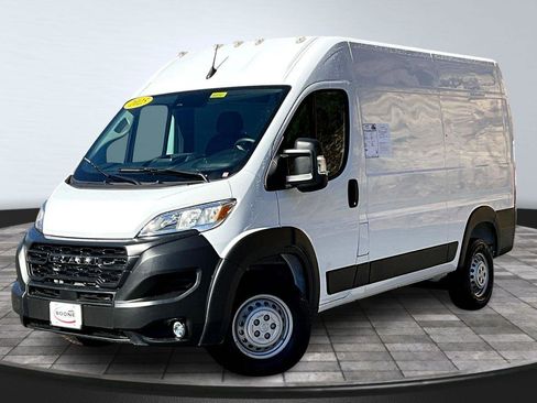 Used 2025 RAM ProMaster 1500 w/ Convenience Group image 12