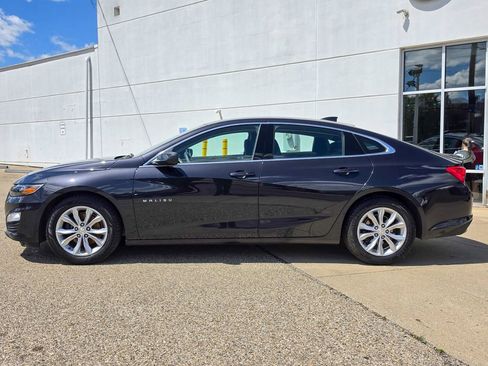 Used 2023 Chevrolet Malibu LT FWD image 2