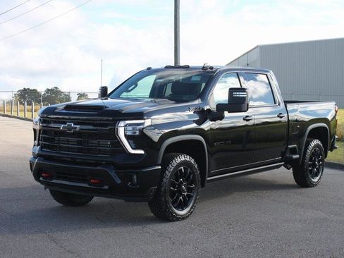 New 2026 Chevrolet Silverado 2500 LTZ w/ LTZ Plus Package image 2