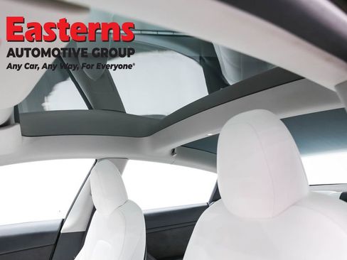 Used 2023 Tesla Model 3 Standard Range image 31