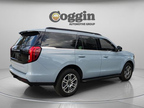 New 2025 Ford Expedition Active AWD/4WD image 5