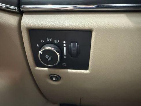 Used 2021 Jeep Grand Cherokee Limited AWD/4WD image 24