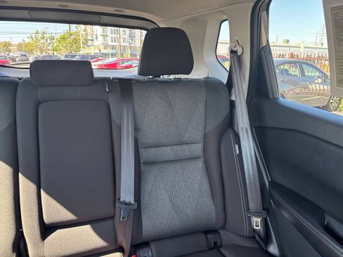 Used 2025 Nissan Rogue SV FWD image 39