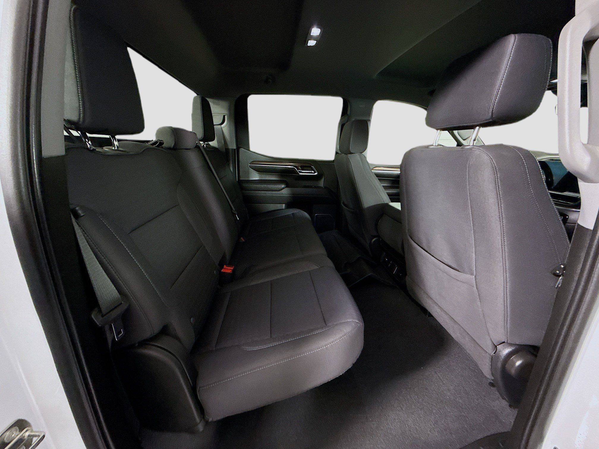 Used 2023 Chevrolet Silverado 1500 LT AWD/4WD image 26