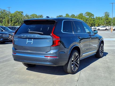 New 2026 Volvo XC90 B6 Plus w/ Protection Package Premier image 7