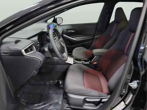Certified 2025 Toyota Corolla SE FWD image 11