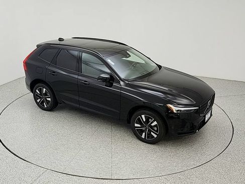 New 2026 Volvo XC60 T8 Plus w/ Climate Package AWD/4WD image 15