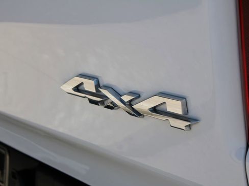 Used 2022 RAM 1500 Laramie AWD/4WD image 21