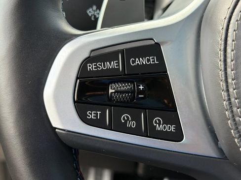 Used 2025 BMW X5 M60i AWD/4WD image 26