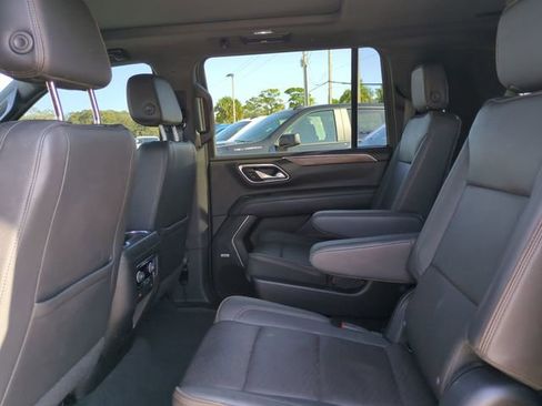 Certified 2022 Chevrolet Suburban High Country image 17