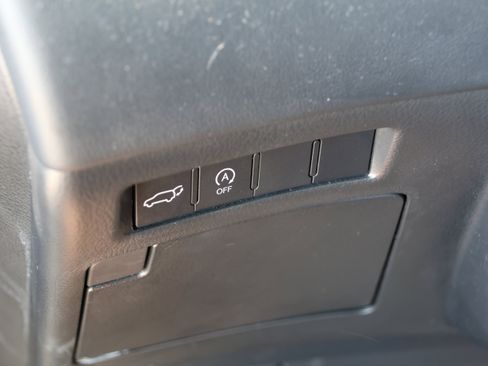 Used 2022 Lexus LX 600 4WD w/ Appearance Package image 17
