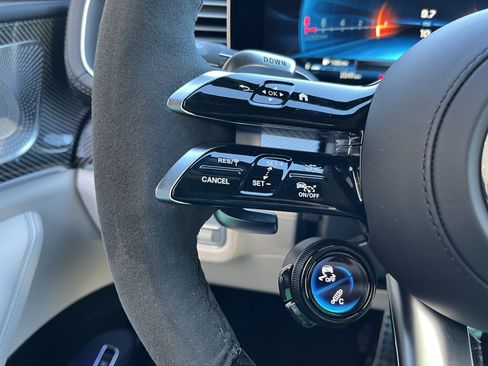 New 2026 Mercedes-Benz GLE 63 AMG S image 25
