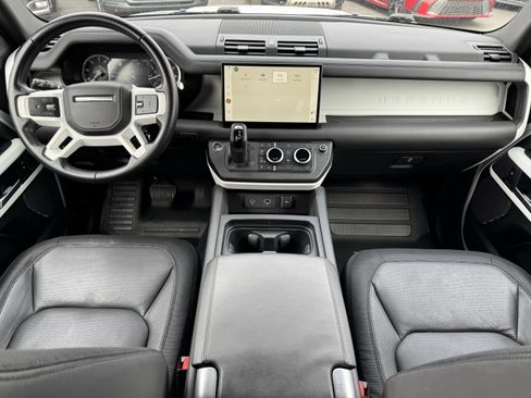 Used 2023 Land Rover Defender 110 X-Dynamic SE image 21