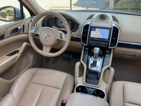 Used 2014 Porsche Cayenne S AWD/4WD image 4