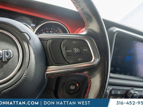 Used 2021 Jeep Gladiator Rubicon AWD/4WD image 13