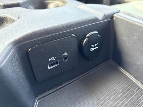 Used 2014 RAM 1500 Express image 24