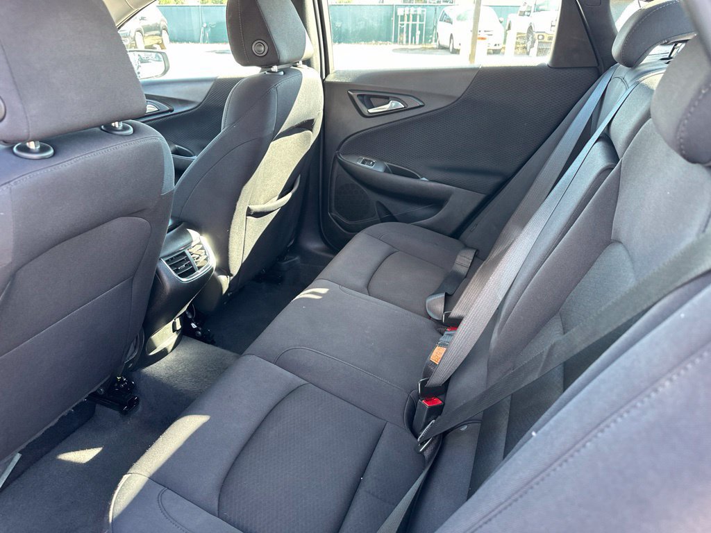 Used 2023 Chevrolet Malibu LT FWD image 16
