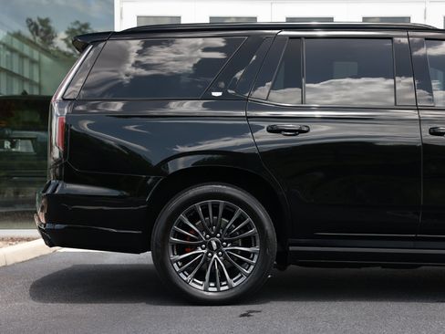 Used 2024 Cadillac Escalade V w/ LPO, Floor Liner Package AWD/4WD image 17