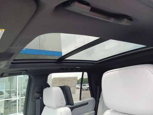 New 2025 Chevrolet Tahoe Premier image 21