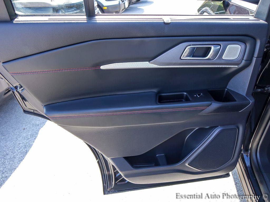 Certified 2025 Ford Explorer ST AWD/4WD image 25